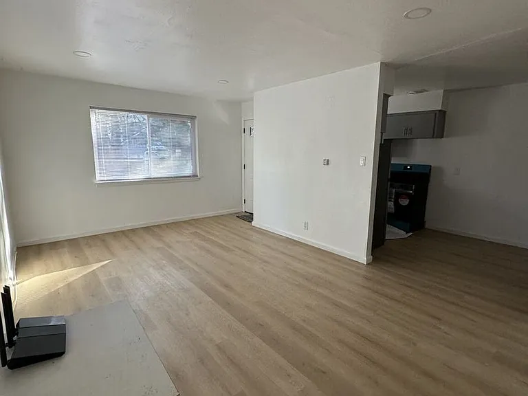 1060 Echo Rd — Photo 16