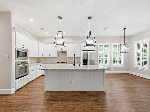 3rd image of 5403 W Farm Way