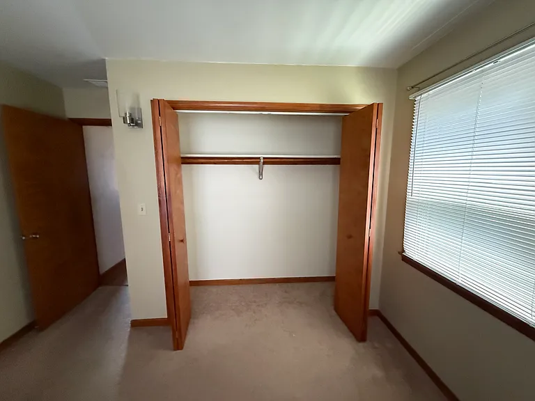 1519 Almond St SW — Photo 10