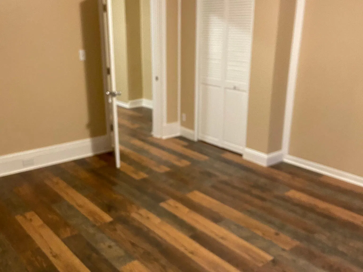 826 Saratoga St — Photo 3