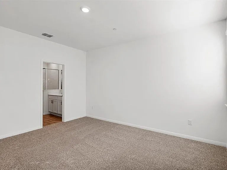2536 Violet Theo Ln — Photo 12