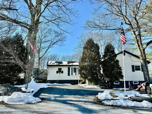 34 Rollins Trl, Hopatcong Boro, NJ 07843