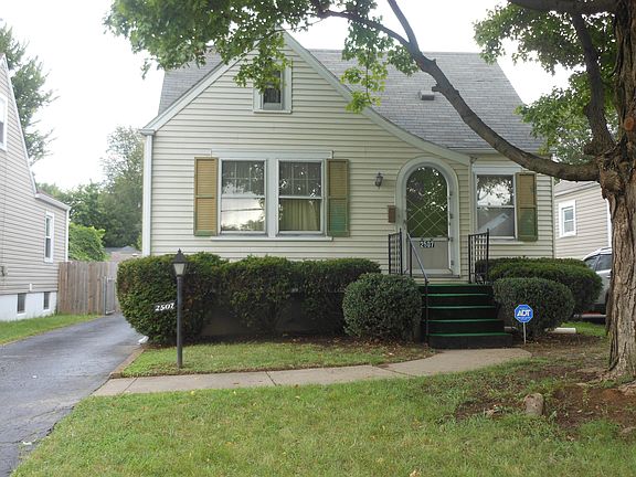 2nd image of 2507 Pindell Ave