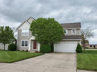 8321 Fairwood Dr, Jenison, MI 49428