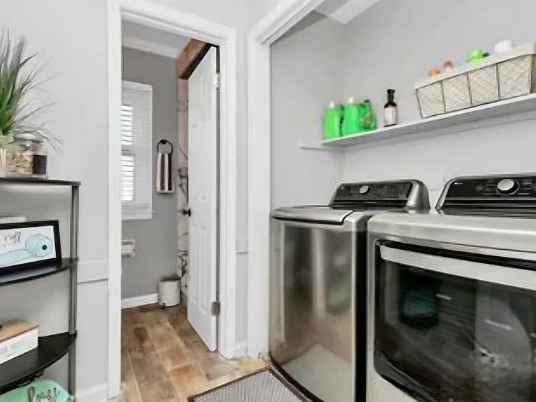301 Red Roan Pl — Photo 23