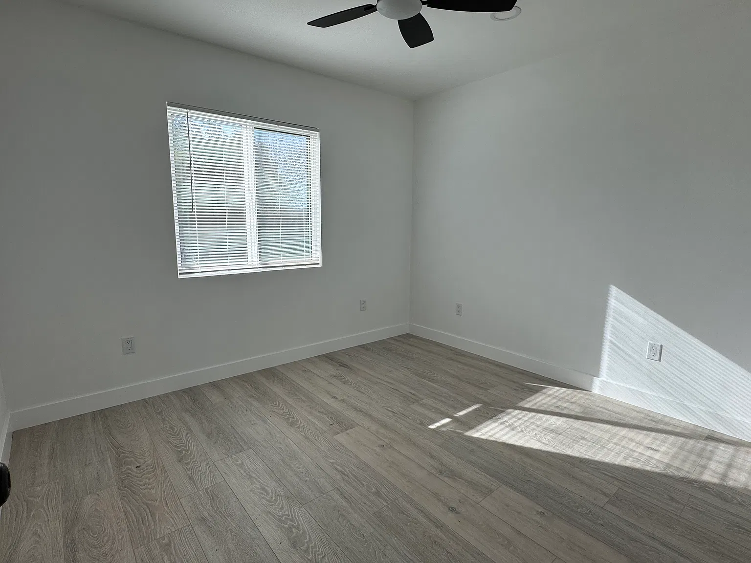 1418 El Prado Pl — Photo 3