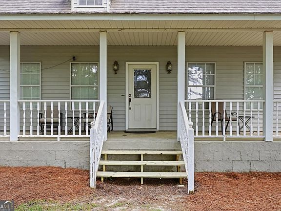 5th image of 2811 Lullwater Rd