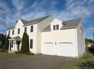 50 Saddle Hill Dr, Middletown, CT 06457