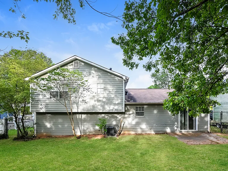 450 Pennybrook Dr — Photo 9