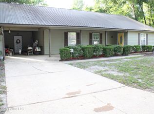 1533 Albacore Dr, Gautier, MS 39553