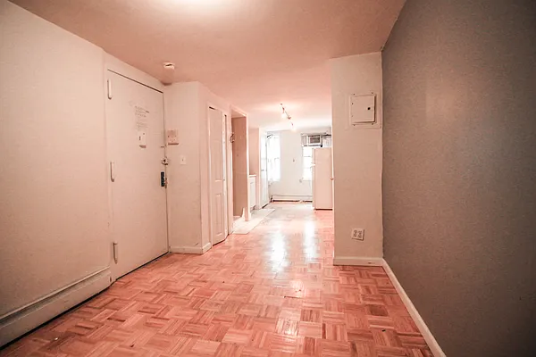 Rented by (Legacy) NY 101, Inc. | media 8