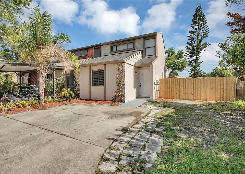 1st image of 2838 Hunt Club Ln