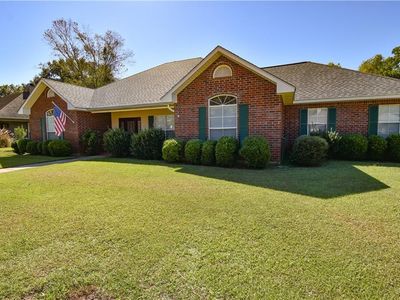 910 W Shore Dr, Alexandria, LA, 71303