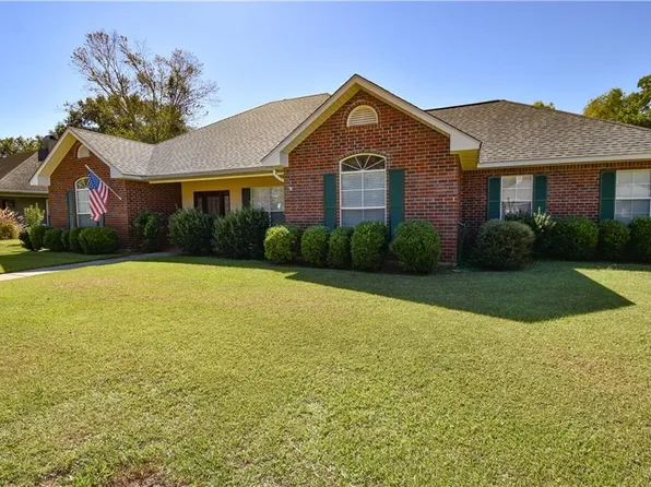 910 W Shore Dr, Alexandria, LA 71303