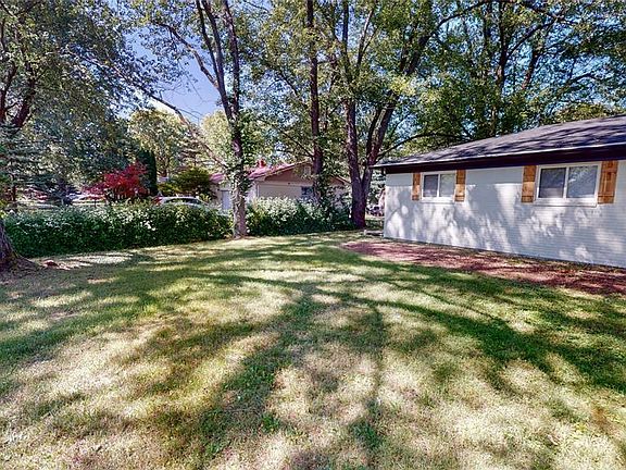 2nd image of 3210 W Northgate Dr