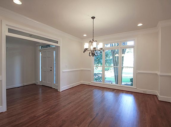 chair rail and crown molding