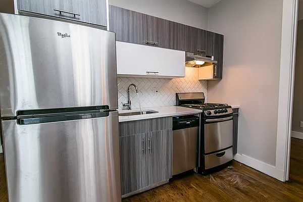 Rented by Nooklyn NYC LLC | media 4