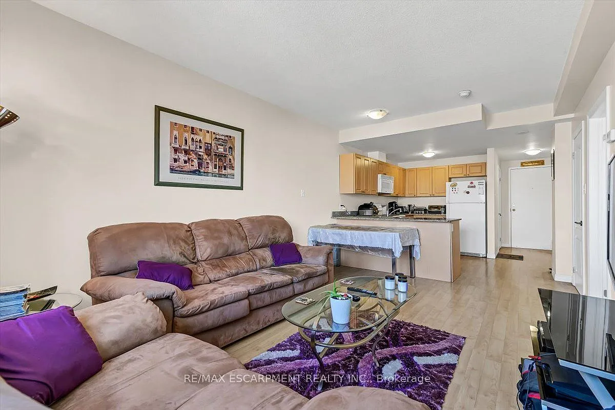 1 bed, $2,000 — Photo 3