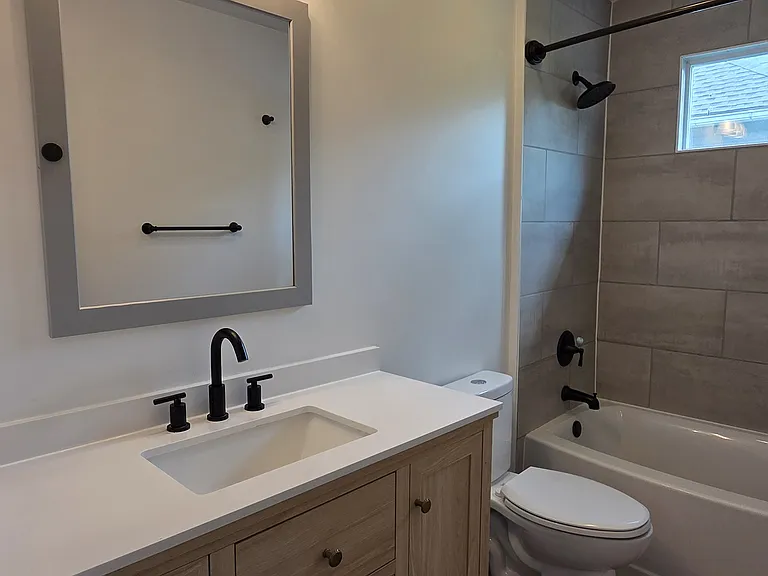 319 Gray Ave #A — Photo 5