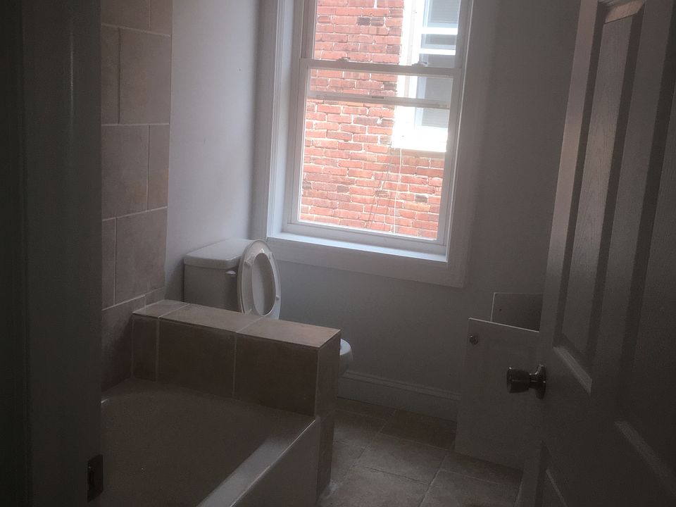 2nd image of 5323 Angora Ter #2