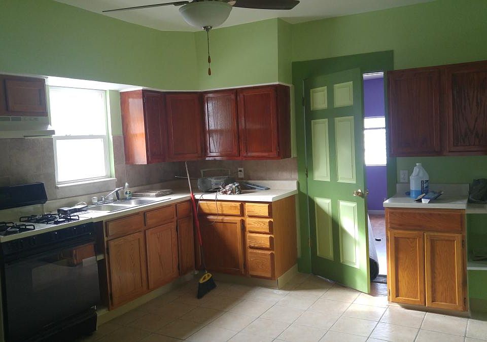 1st image of 628 Wellington Ave #1