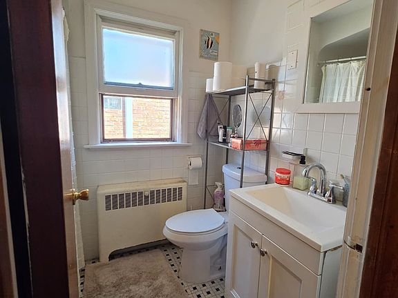 5th image of 1803 Kenilworth Ave #3