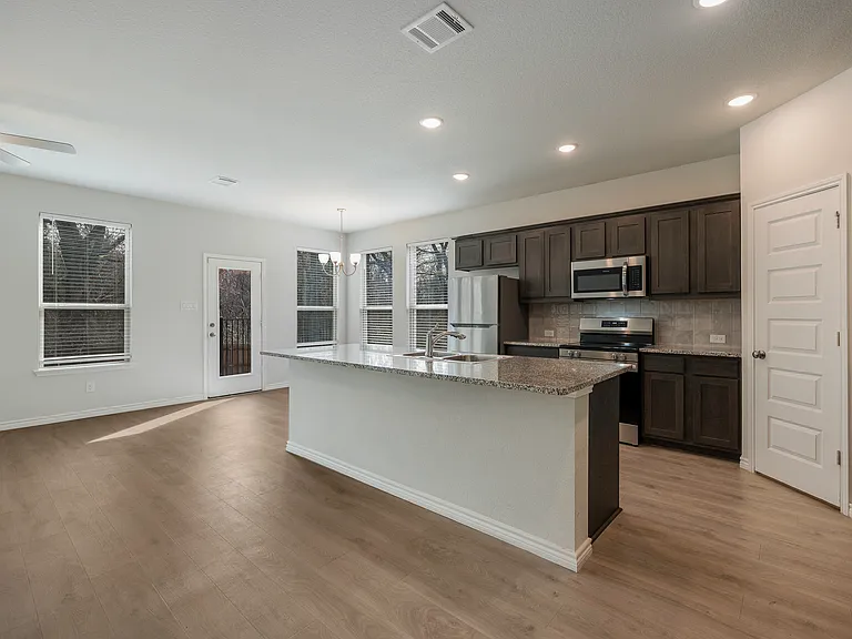 517 S Mockingbird Ln #519 — Photo 5