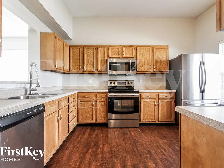 778 Preakness Dr — Photo 4