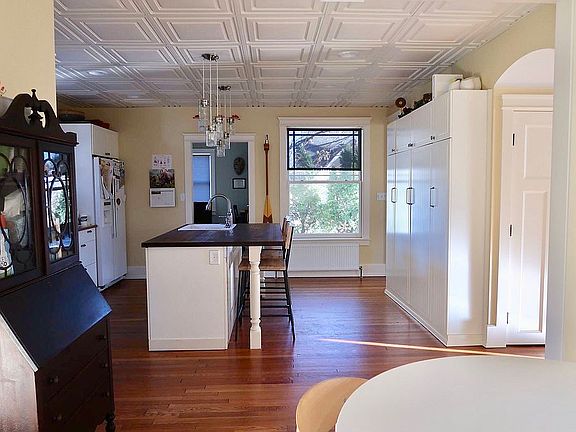 Lots of natural light