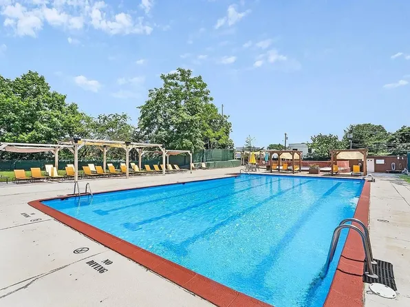 10 Huron Avenue image 29 of 35