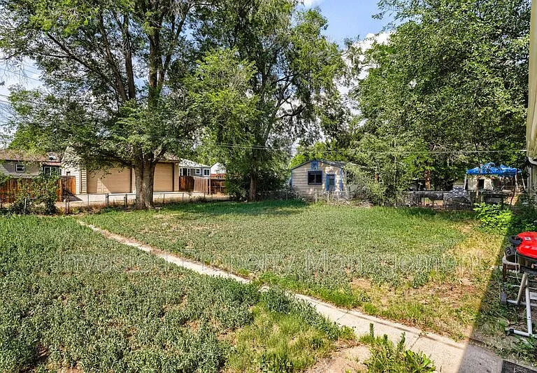 1231 E Bates Pkwy — Photo 16