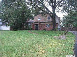 114 Gail Ct, East Northport, NY 11731