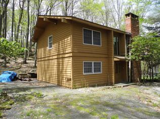 1060 Forest Rd, Jefferson Township, PA 18436