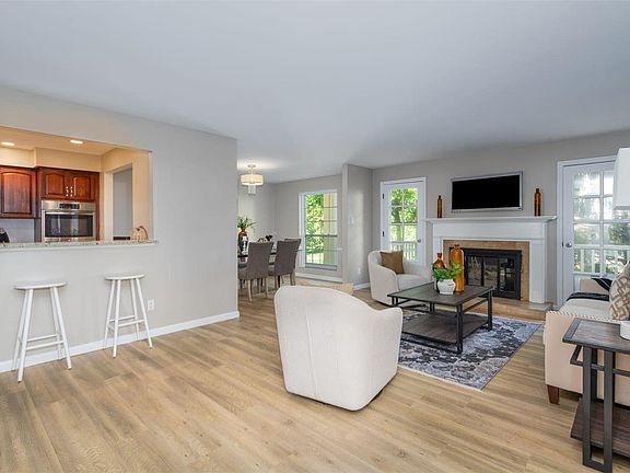 5th image of 1530 Bedford Forge Ct APT 9