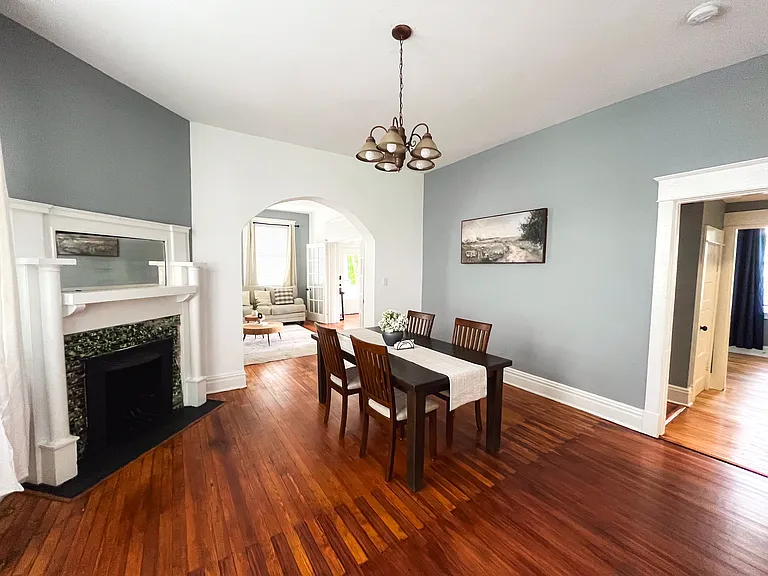 127 N Jefferson St — Photo 28