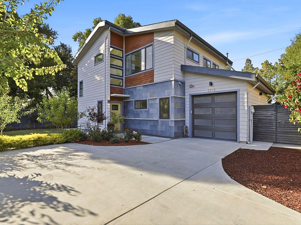 1st image of 2212 Leland Ave