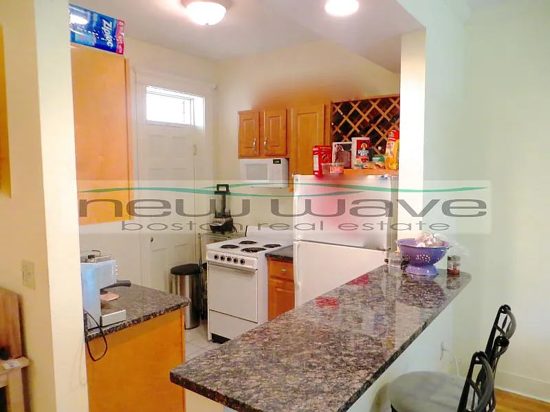 1 bed, 550 sqft, $2,800 — Photo 2