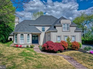 19 Timberline Dr, Wyomissing, PA 19610