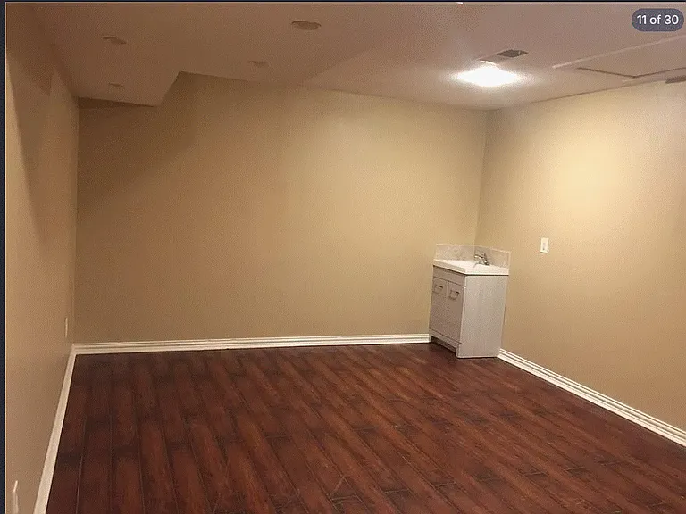 2202 Brookview Dr — Photo 10