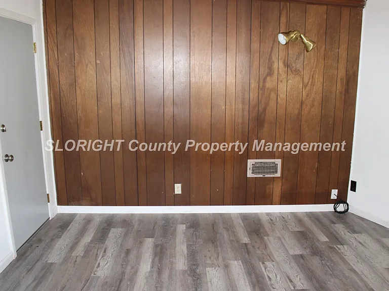 577 Princeton Pl — Photo 11