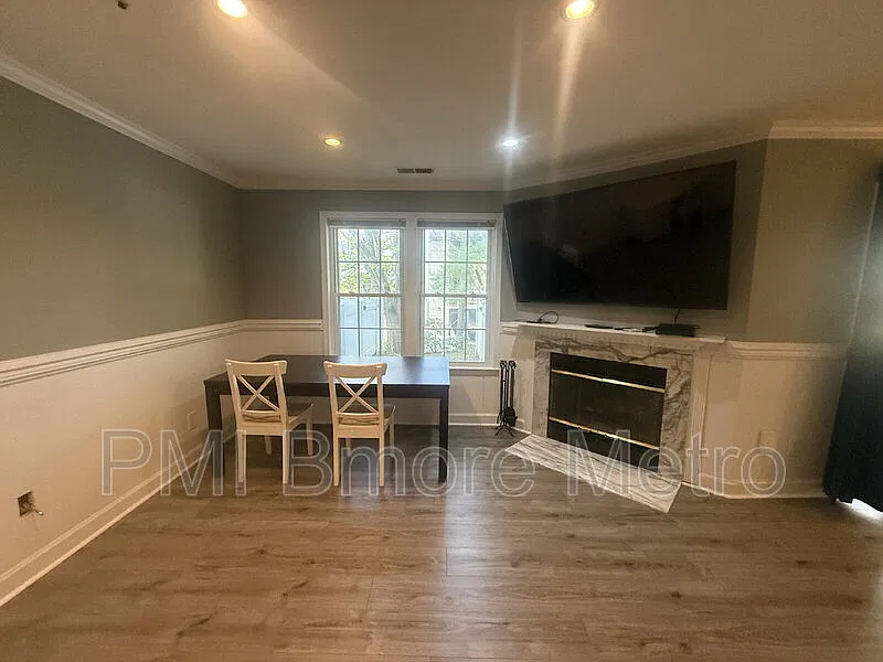 2 bed, 2.0 bath, 1030 sqft, $2,250 — Photo 4