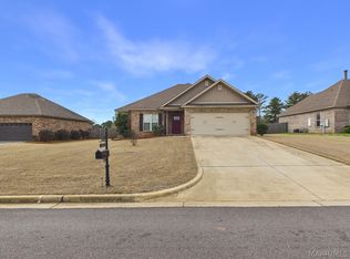 37 Tallahatchie Dr, Wetumpka, AL 36093