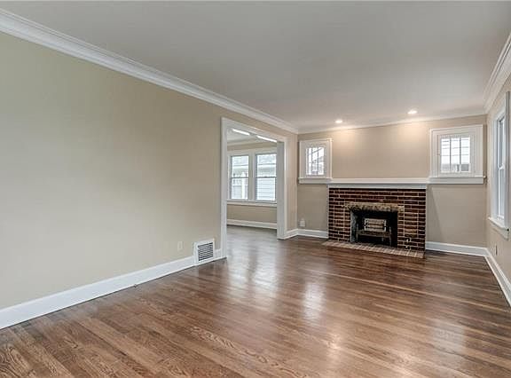 3rd image of 6144 Charlotte St