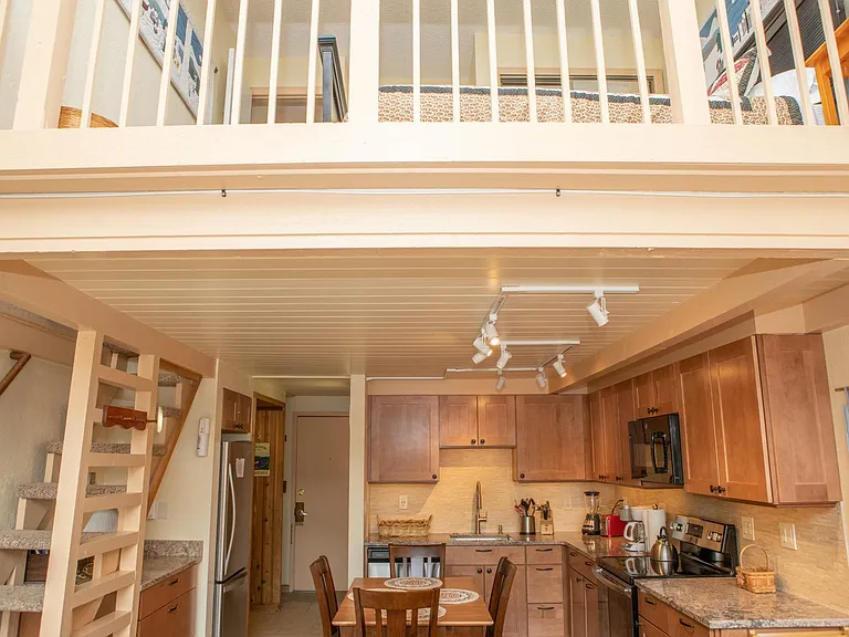 1081 Vail View Dr #B306 — Photo 2