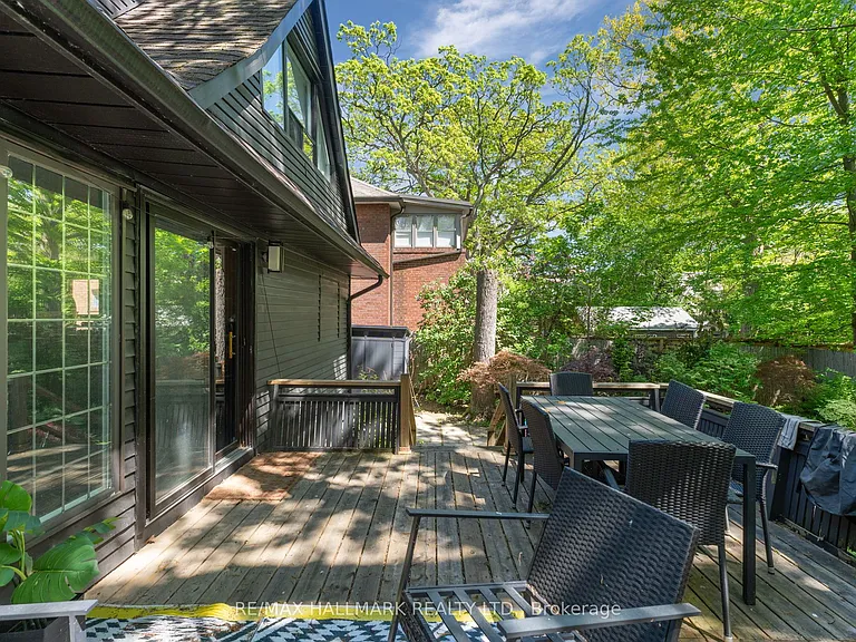 35 Benlamond Ave — Photo 15