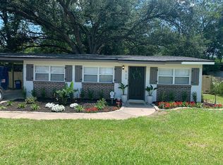 929 Crest Dr E, Jacksonville, FL 32221