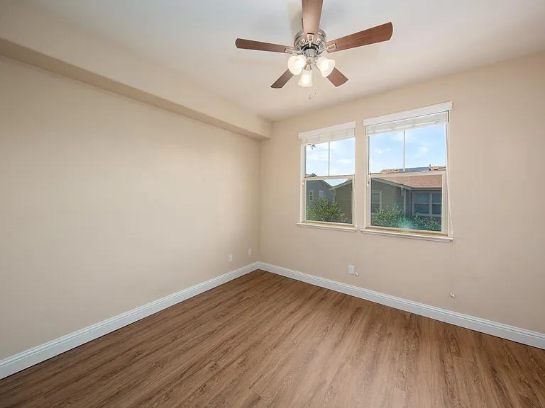 6491 Bayview Dr #1 — Photo 31