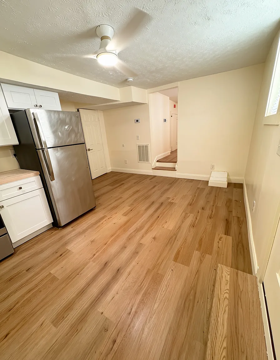 311 University Ave SW — Photo 4