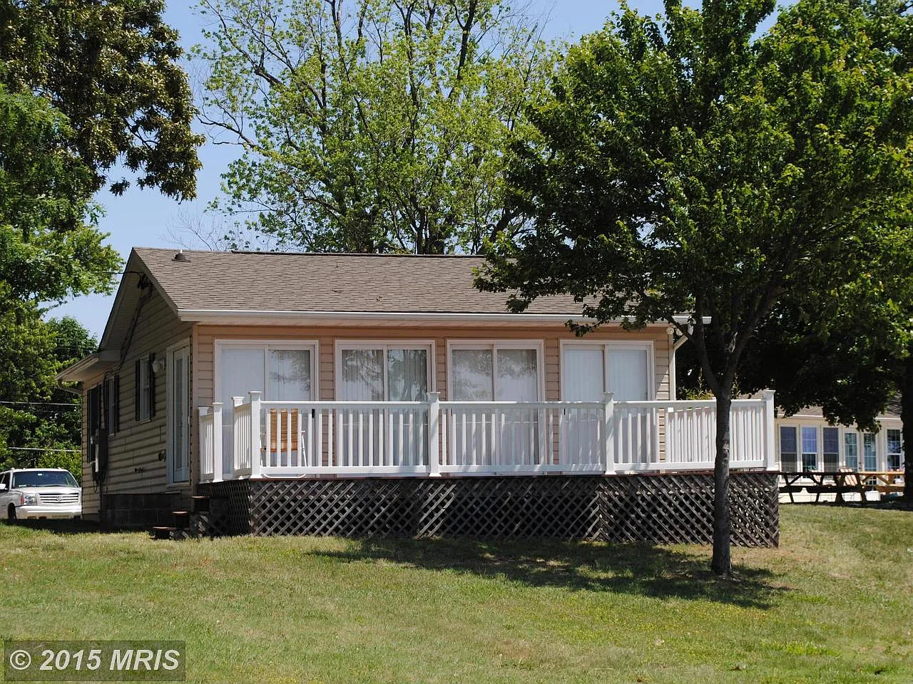 2013 Park Dr photo 1