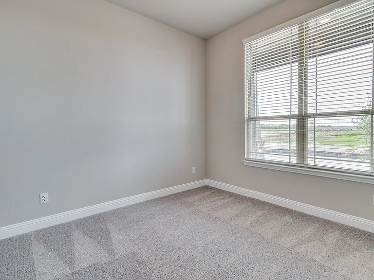 1319 Beach Blvd — Photo 22